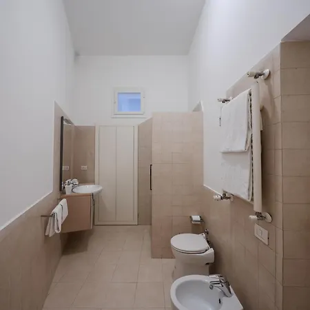 Lägenhet Elegant With Patio At Piazza Navona Rom