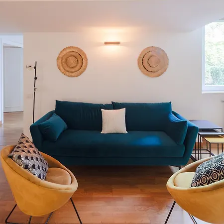 Elegant With Patio At Piazza Navona