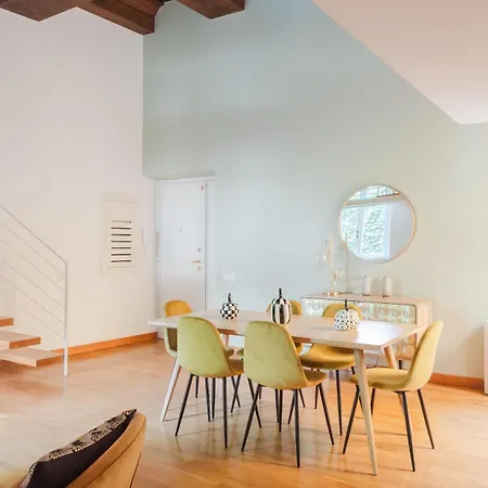 Elegant With Patio At Piazza Navona