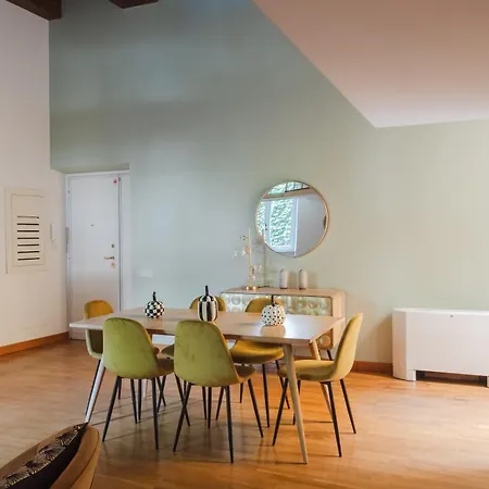 Elegant With Patio At Piazza Navona