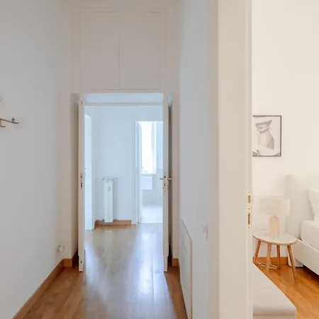 Elegant With Patio At Piazza Navona Rom