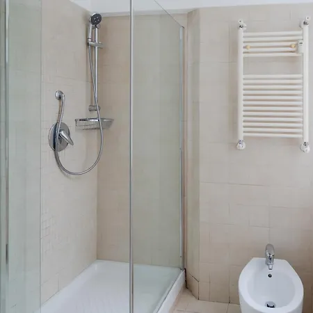 Elegant With Patio At Piazza Navona * Rom