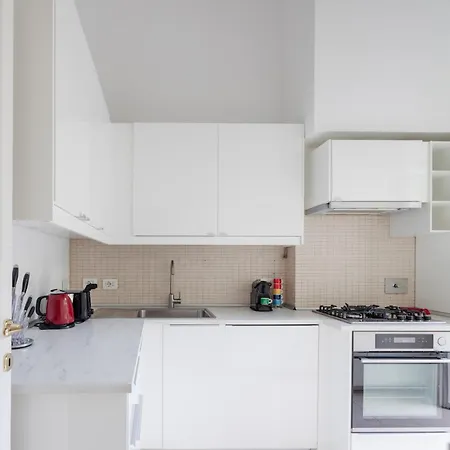 Elegant With Patio At Piazza Navona Lägenhet