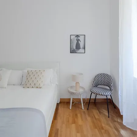 Lägenhet Elegant With Patio At Piazza Navona *