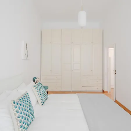 Elegant With Patio At Piazza Navona *