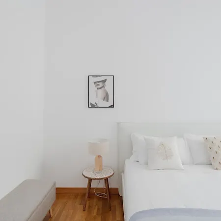 Elegant With Patio At Piazza Navona Lägenhet